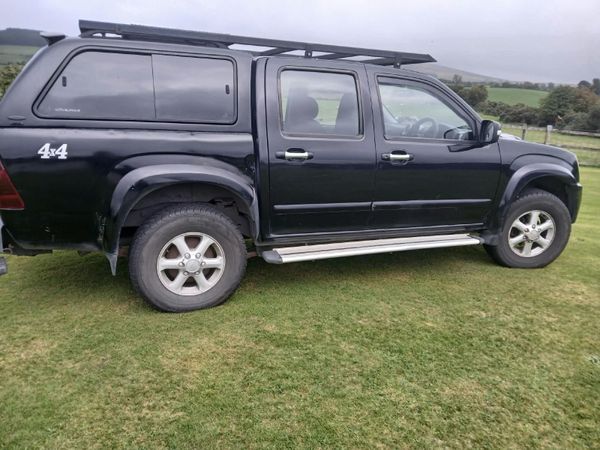 Isuzu D-Max 2010 - Main image