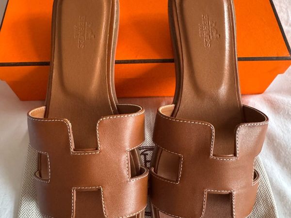 Hermès Oran Sandals  Tan/Brown - Main image