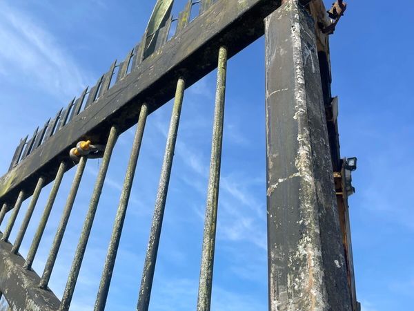 Super strong Security gates - Main image