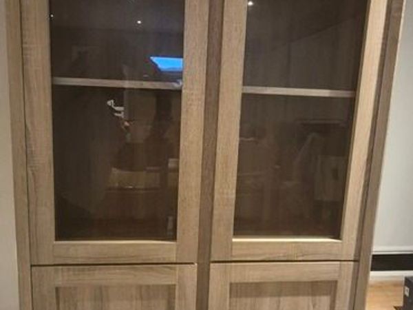 Oak glass cabinet - Main image