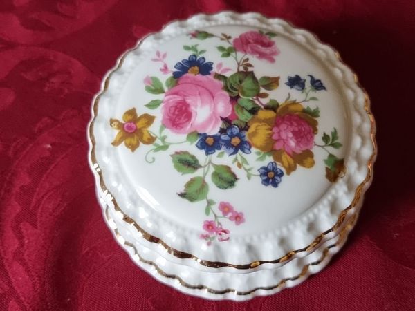 Crown England BoneChina Floral Jewelry Trinket Box - Main image