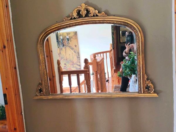 Lovely antique gold effect mirror 80 euro - Main image