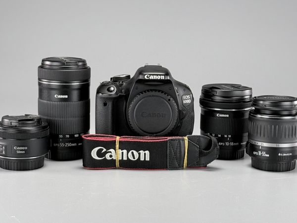 Canon 600D with 4 lenses ( shutter count 17K) - Main image