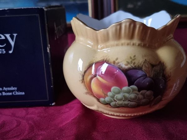 New In Box Aynsley Orchard Gold Windsor Rose Bowl - Main image