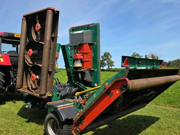 Mower, golf course pitches topper - Main image