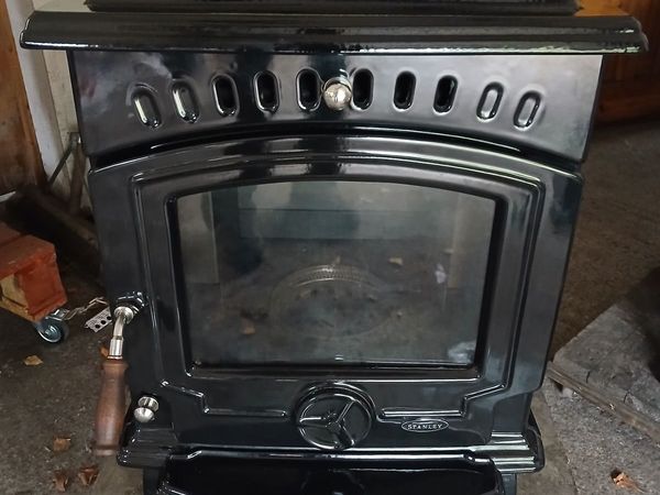 Stanley tara 8 kw oil stove new condition - Main image