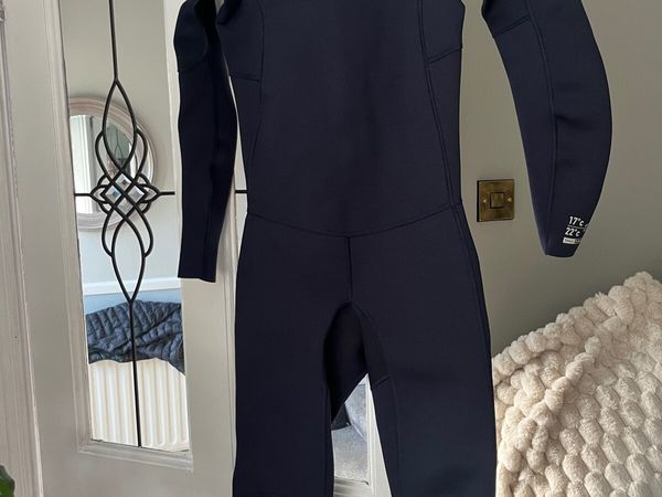 Wet suit  new - Main image