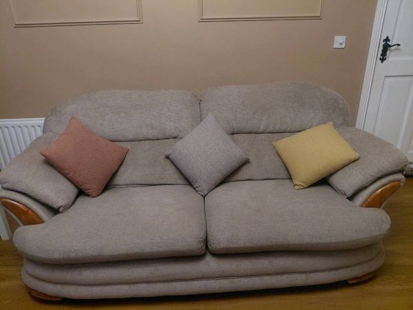 3 piece suite of furniture - Main image