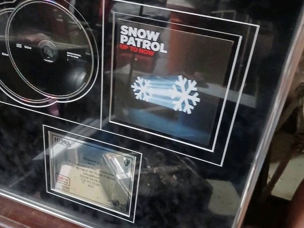 Snow patrol double platinum award - Main image