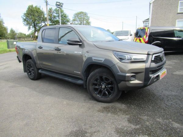 2.8 D-4D-h Invincible X Pickup 4dr Diesel Hybrid A - Main image