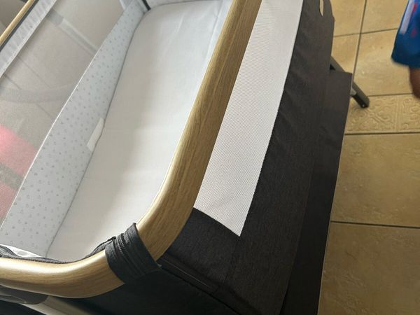 Tutti Bambini CoZee Lite Bedside Crib - Main image