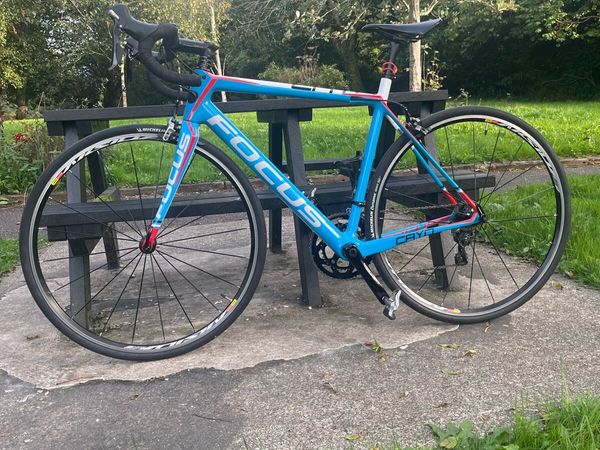 Focus Cayo Carbon Road bike. - Main image