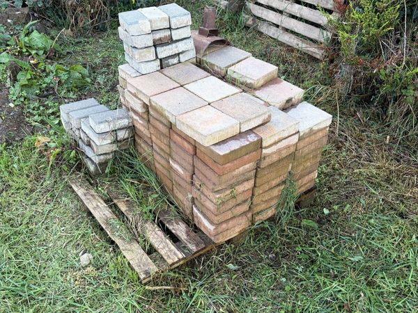 new patio bricks blocks €100 - Main image