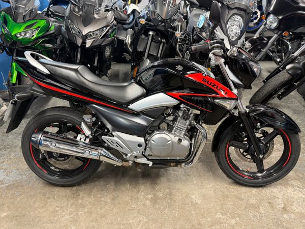 2015 Suzuki Inazuma 250 - Main image