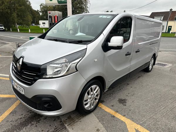 Renault Trafic 2017 LL29 ENERGY DCI 125 SPORT PANE - Main image