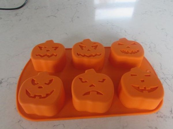 Silicone Pumpkin Cupcake Mould for Sale - Main image