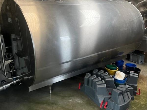 Fabdec 5500 milk tank - Main image