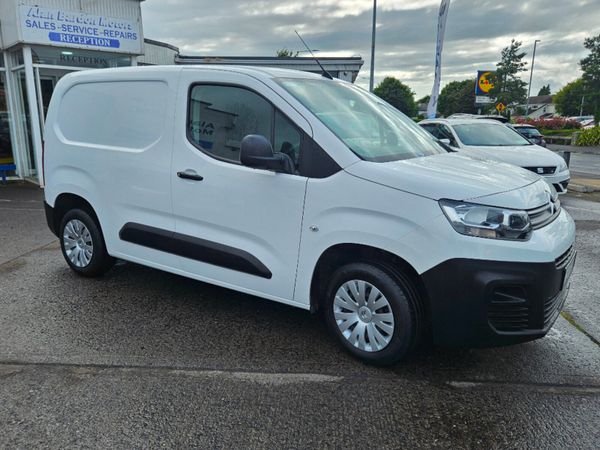 Citroen Berlingo K9 LX 1.5 Bluehdi 75 650KG M 3 - Main image