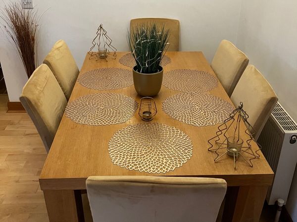 Table + 6 Chairs - Main image
