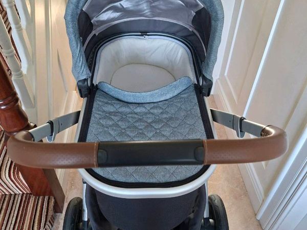 Uppa baby vista Pram - Main image