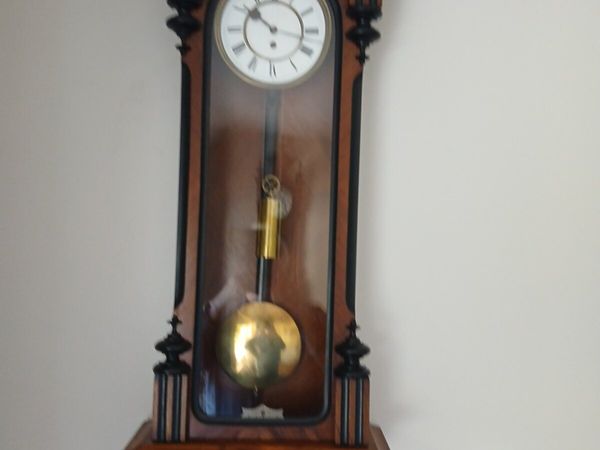 Antique clock. - Main image