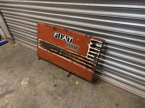 Fiat 4cyl RH side panel - Main image