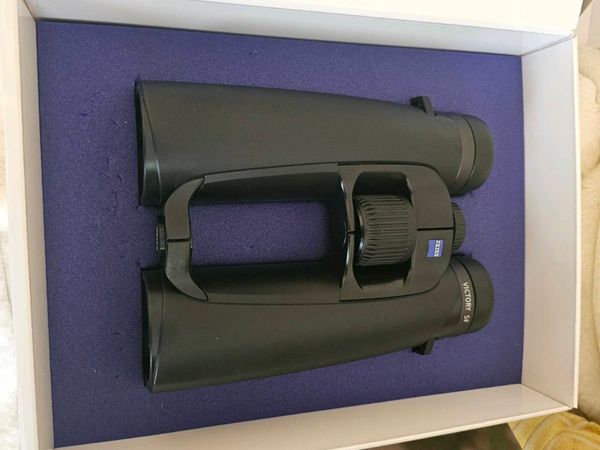 Zeiss v SF 10 x 42 Binoculars hunting stalking - Main image