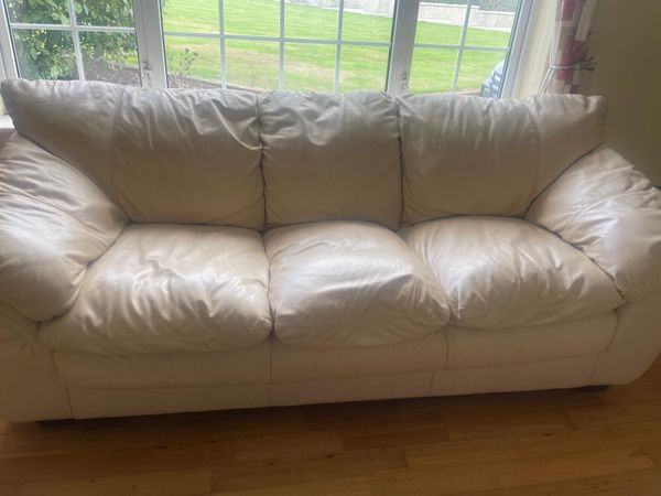 Sofa and chairs - Main image