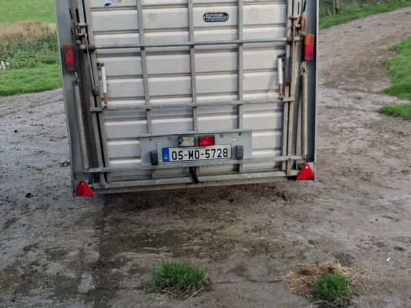 Trailer - Main image