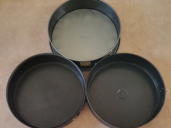 3 x 10 inch baking pans, springform - Main image