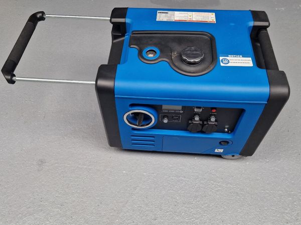 Hyundai 4.0kW Portable Petrol Inverter Generator - Main image