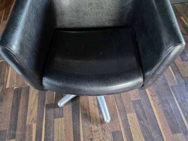 Salon,hairdressing chair - Main image