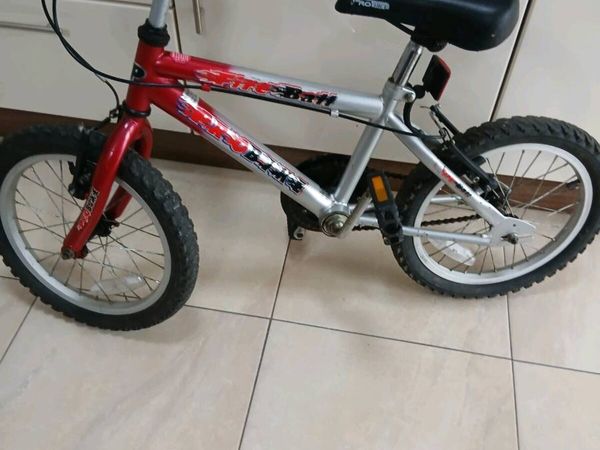 BOYS BICYCLE 16 INCH WHEELS - Main image