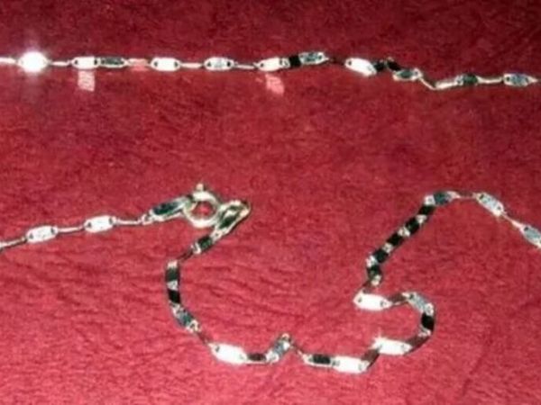 Vintage 9ct White Gold Necklace-Unisex - Main image