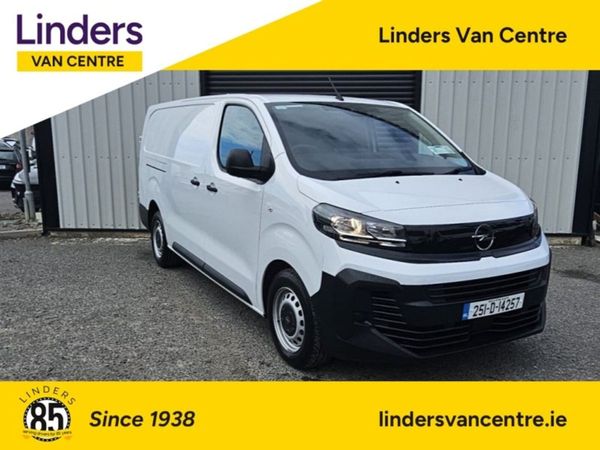 Opel Vivaro LWB - LOW KMS / PLY LINED - Main image