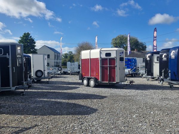 IFOR WILLIAMS HORSEBOXES - Main image