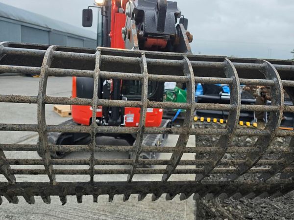 2nd hand 3T JDE Rake Riddle bucket - Main image