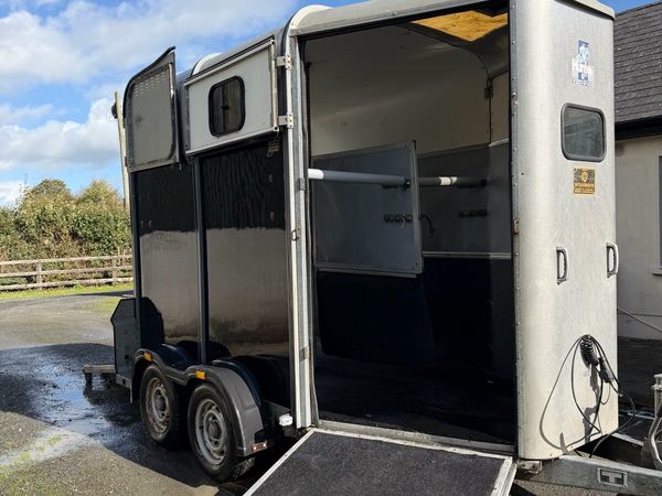 2007 Ifor Williams Horsebox For Sale - Main image