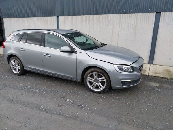 2016 Volvo V60 Diesel/ Hybrid     Automatic - Main image