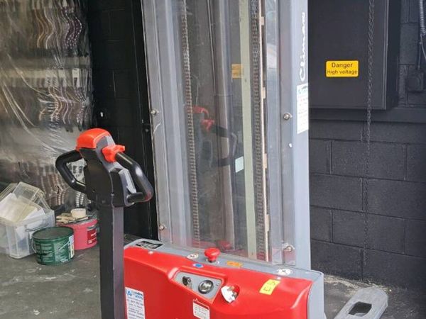 Electric Stacker lift 3m - Main image