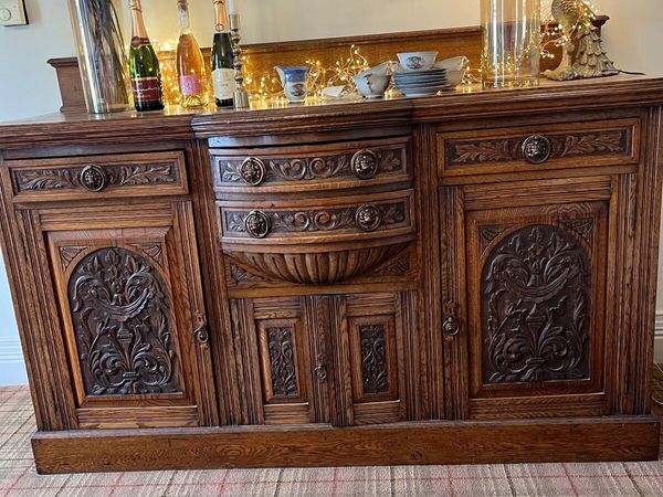 Large  oak sideboard - Main image