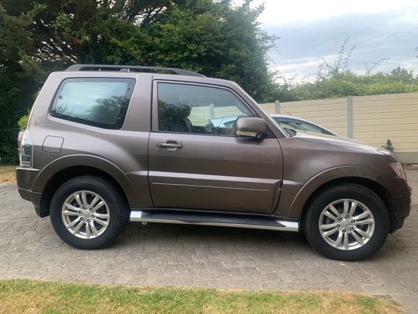 Mitsubishi Pajero 2016 - Main image