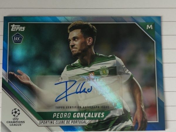Pedro Goncalves Auto /99 Sporting CP Topps Card - Main image