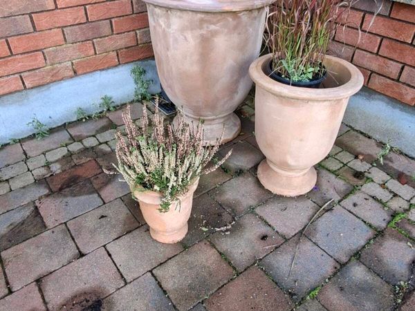 Terracotta vintage style urns - Main image