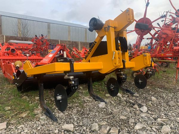 MCCONNEL 2.5m SHAKERATOR SUBSOILER - Main image