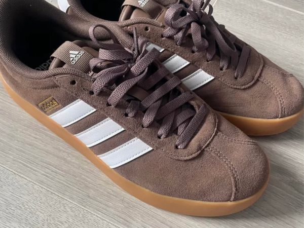 Adidas shoes - Main image