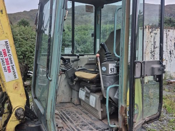 Yanmar Vio30 m 3 tonne Digger - Main image