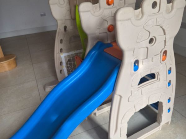 Grow'n Up Scramble 'n' Slide Play Centre - Main image