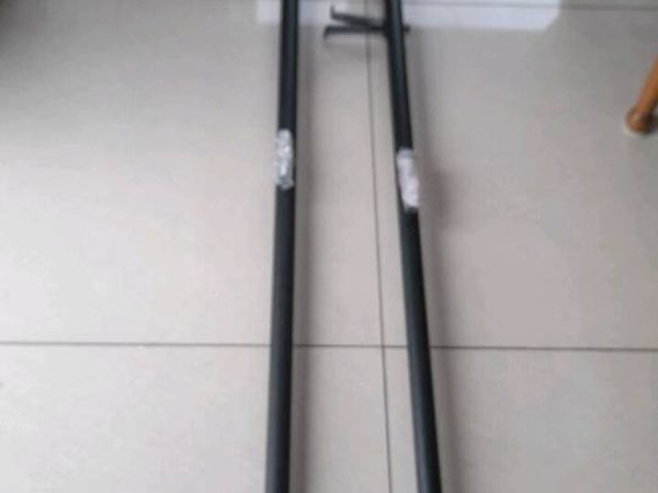 Curtain rails - Main image