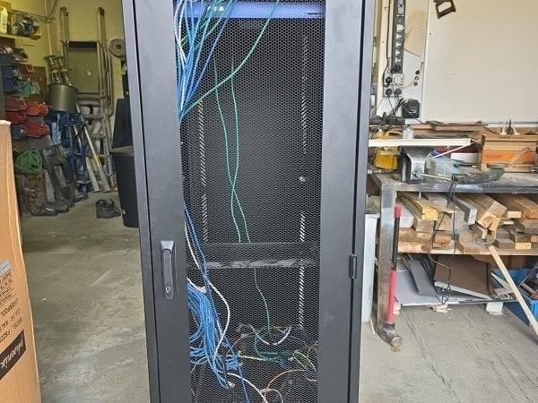 Server rack - Main image